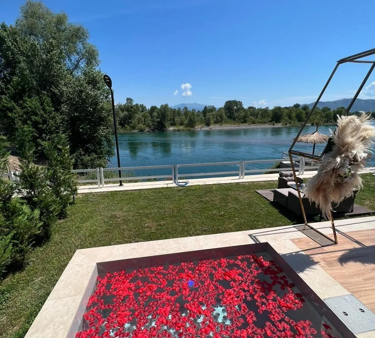 Villa Teverde Shkoder Albania